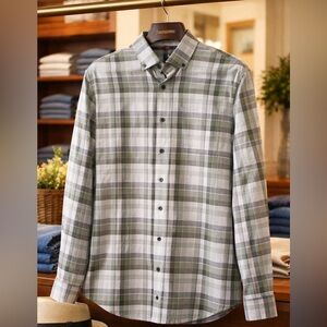 EUC Johnnie O Button Down Size L